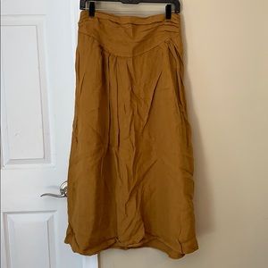 NWOT Italian linen skirt
